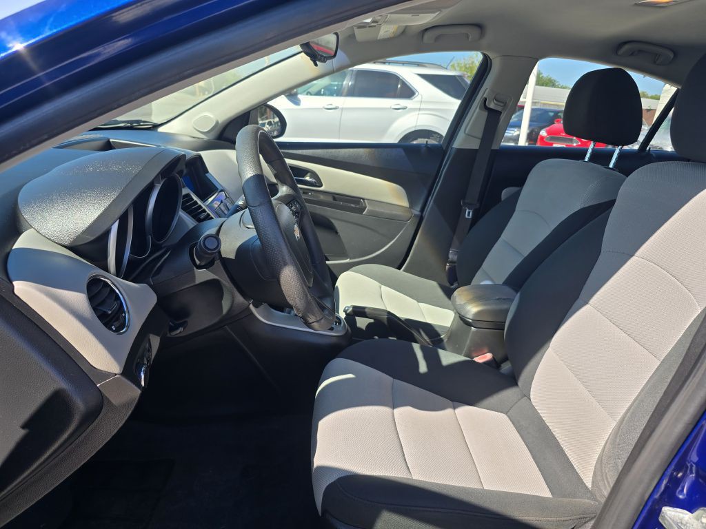 2012 Chevrolet Cruze Image 26