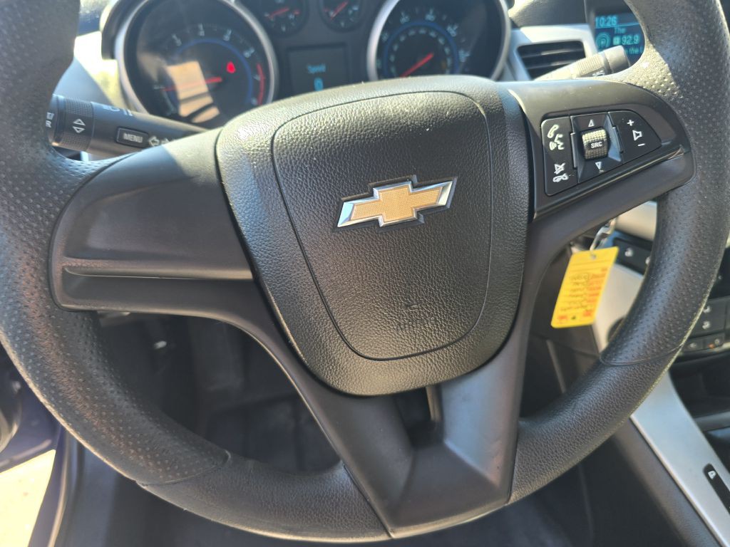2012 Chevrolet Cruze Image 28