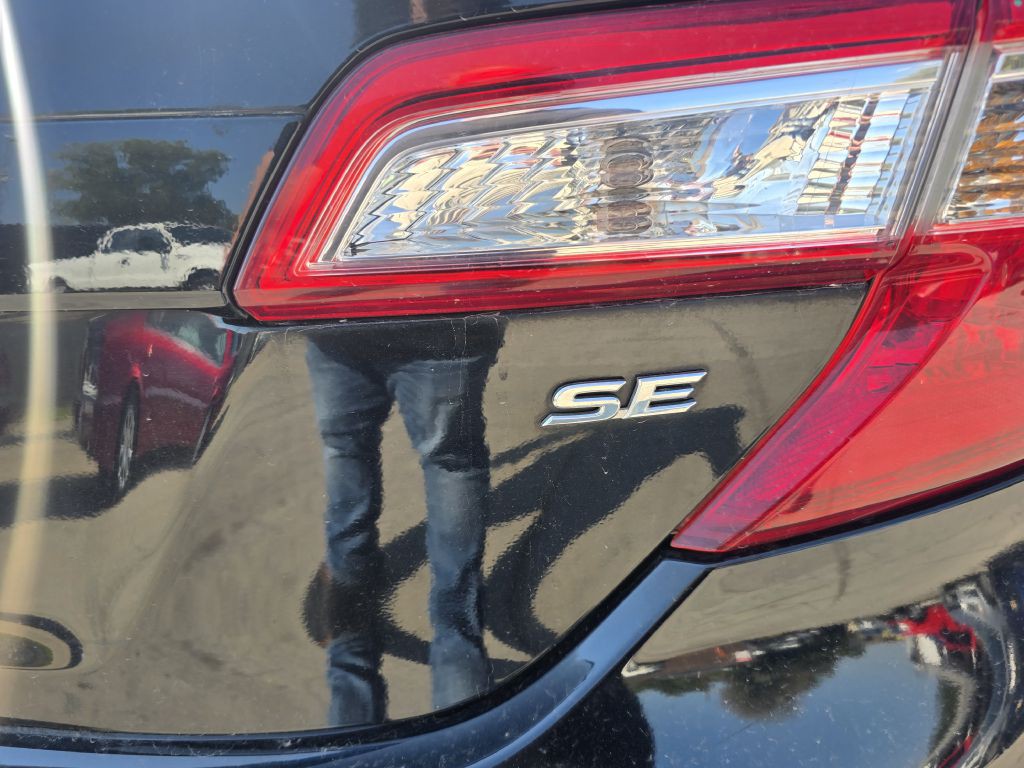 2014 Toyota Camry Image 5