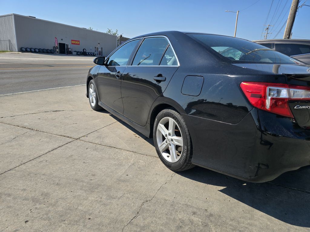 2014 Toyota Camry Image 6