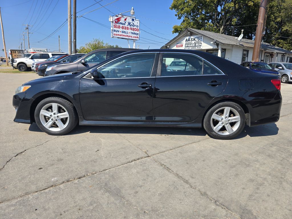 2014 Toyota Camry Image 7