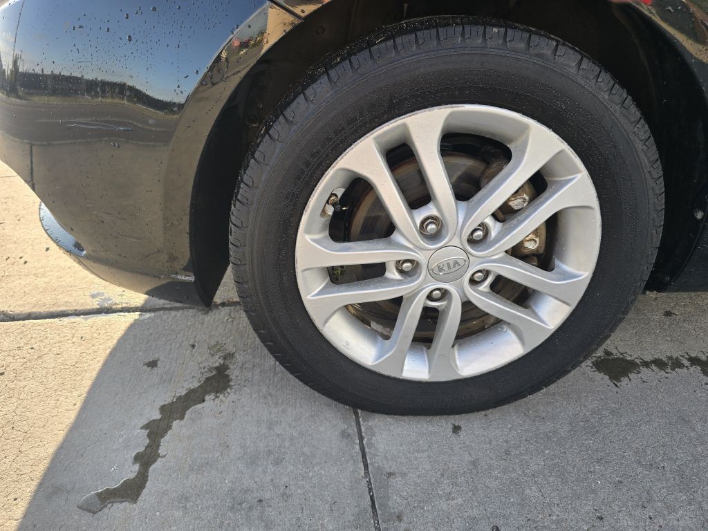 2012 Kia Forte Image 11