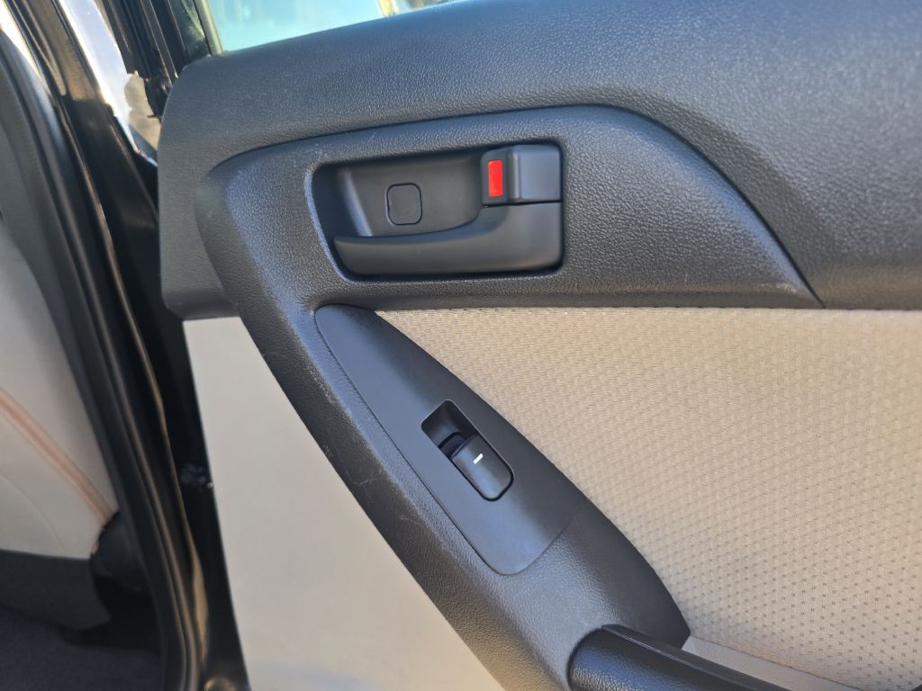 2012 Kia Forte Image 22
