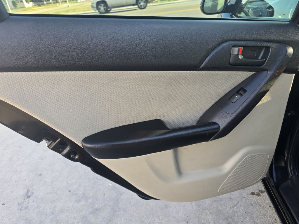 2012 Kia Forte Image 27
