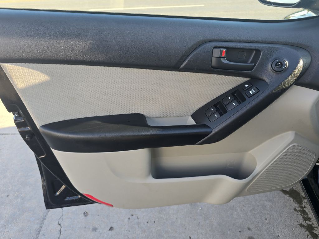 2012 Kia Forte Image 29