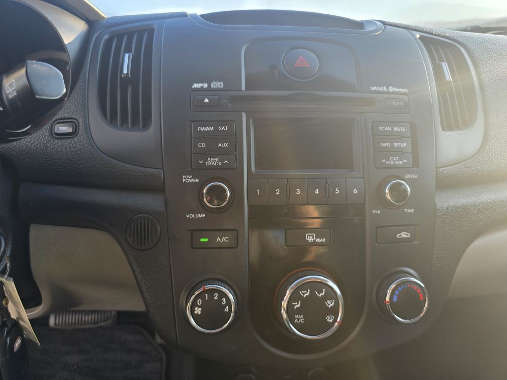 2012 Kia Forte Image 36