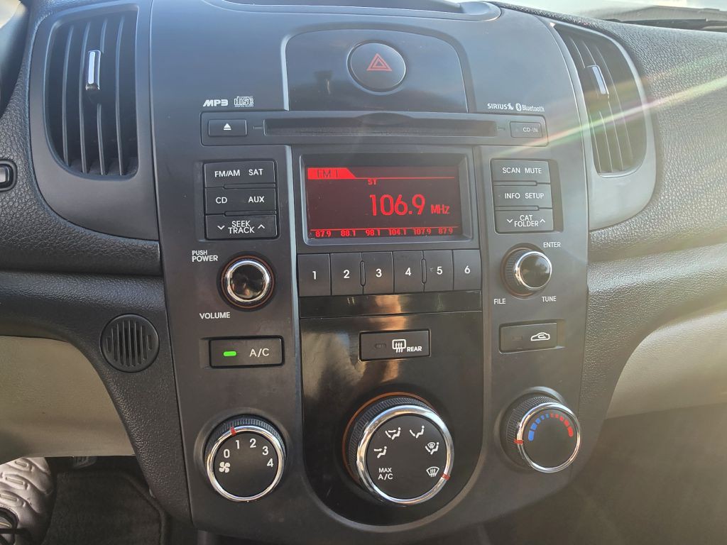 2012 Kia Forte Image 37