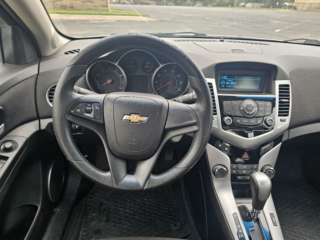 2011 Chevrolet Cruze Image 7