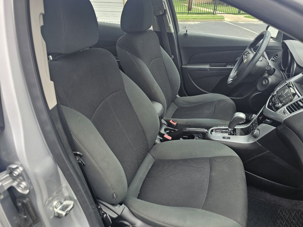 2011 Chevrolet Cruze Image 19
