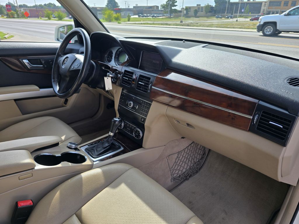 2011 Mercedes-Benz GLK-Class Image 18