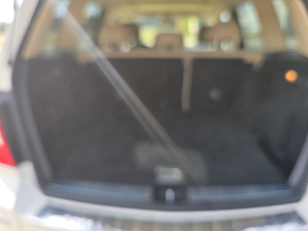 2011 Mercedes-Benz GLK-Class Image 26