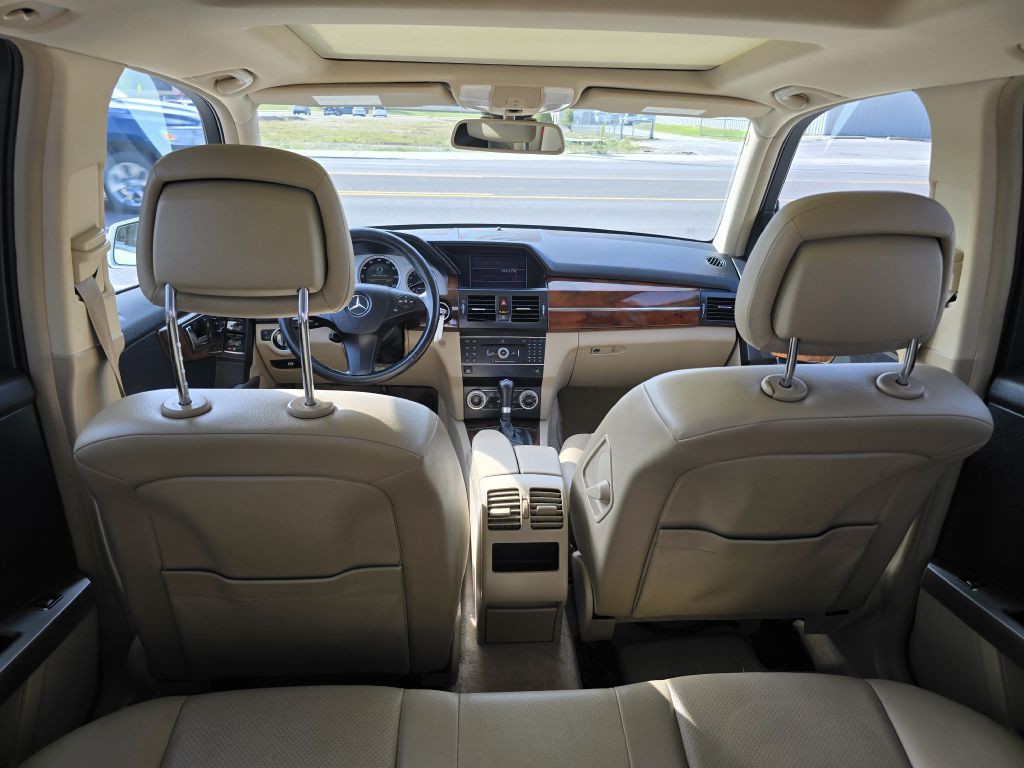 2011 Mercedes-Benz GLK-Class Image 28
