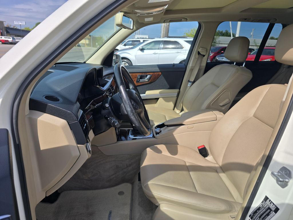 2011 Mercedes-Benz GLK-Class Image 36