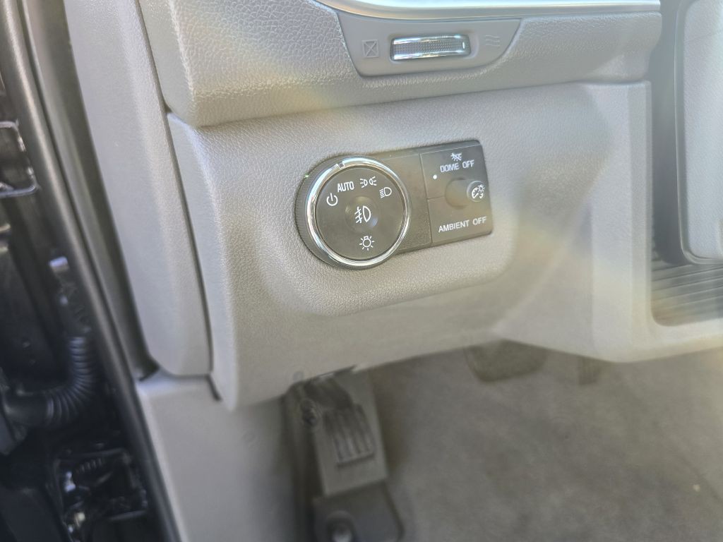 2017 Chevrolet Traverse Image 40