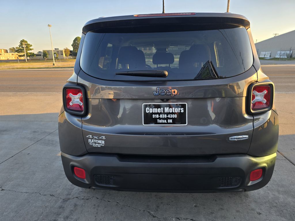 2016 Jeep Renegade Image 4