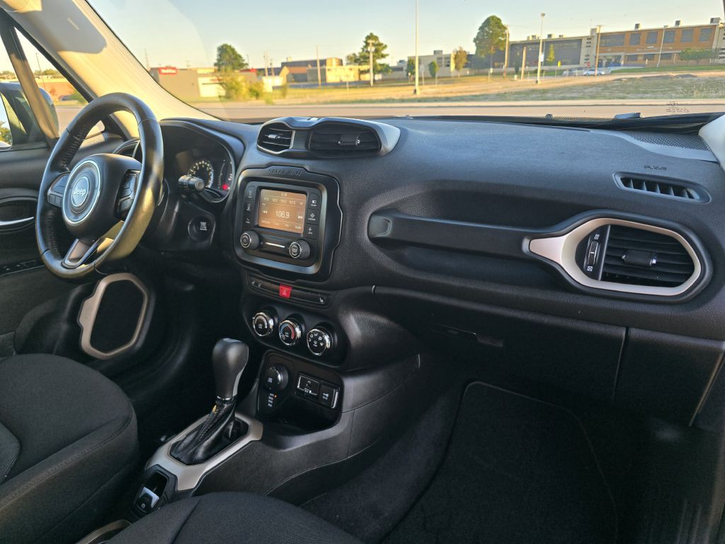 2016 Jeep Renegade Image 21