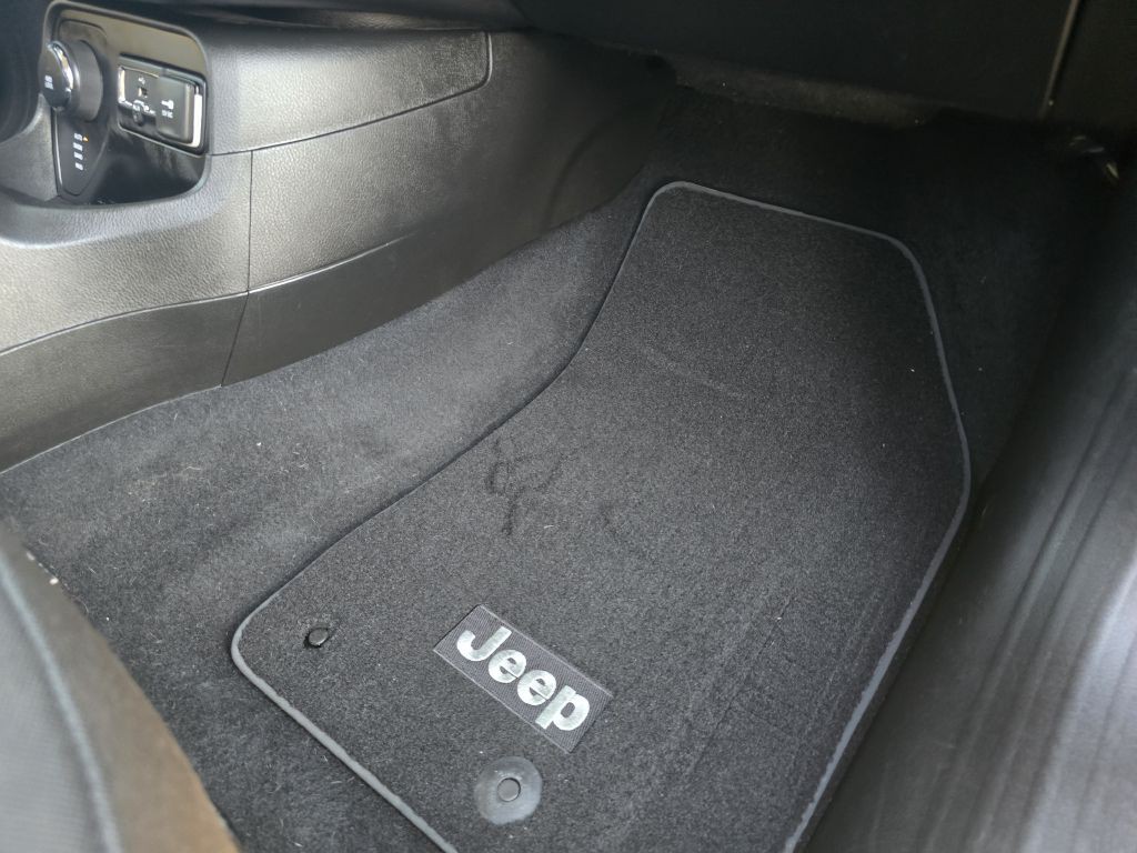 2016 Jeep Renegade Image 23
