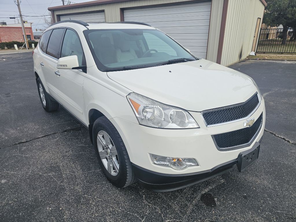 2011 Chevrolet Traverse Image 1
