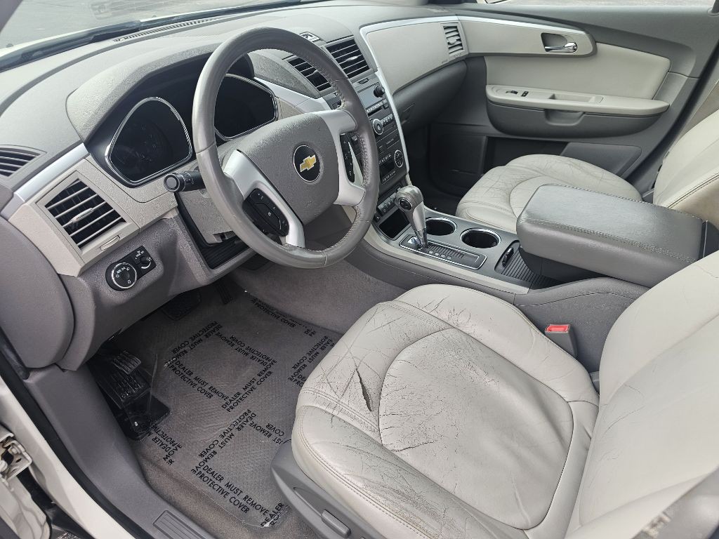 2011 Chevrolet Traverse Image 8