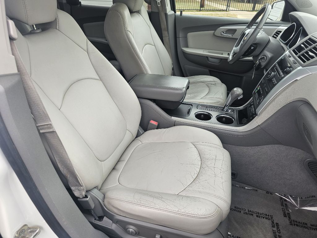 2011 Chevrolet Traverse Image 29