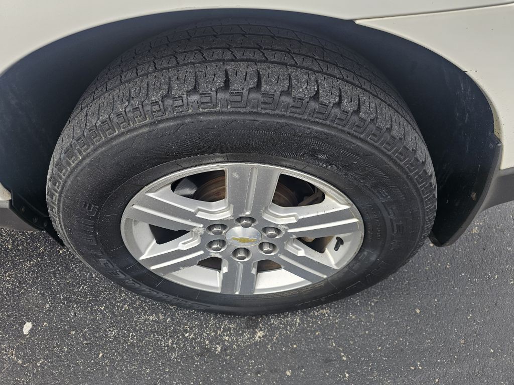 2011 Chevrolet Traverse Image 32