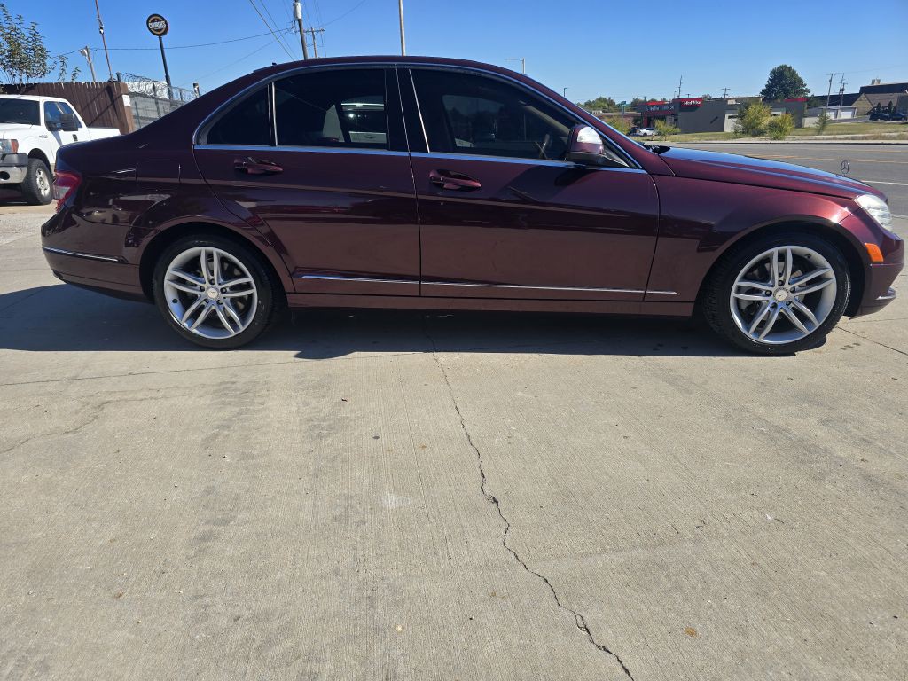 2008 Mercedes-Benz C-Class Image 2