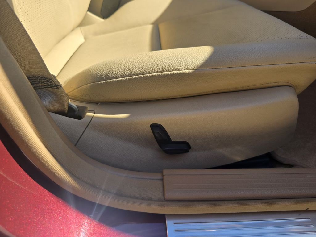 2008 Mercedes-Benz C-Class Image 19