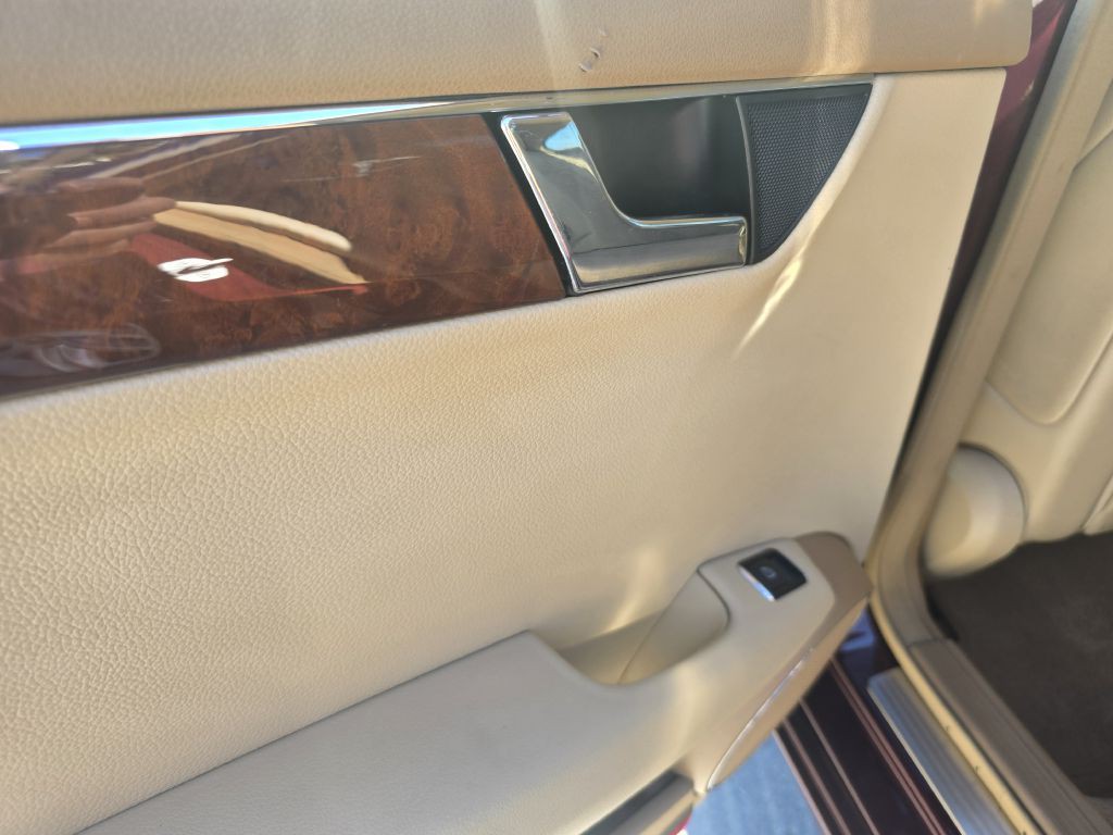 2008 Mercedes-Benz C-Class Image 27