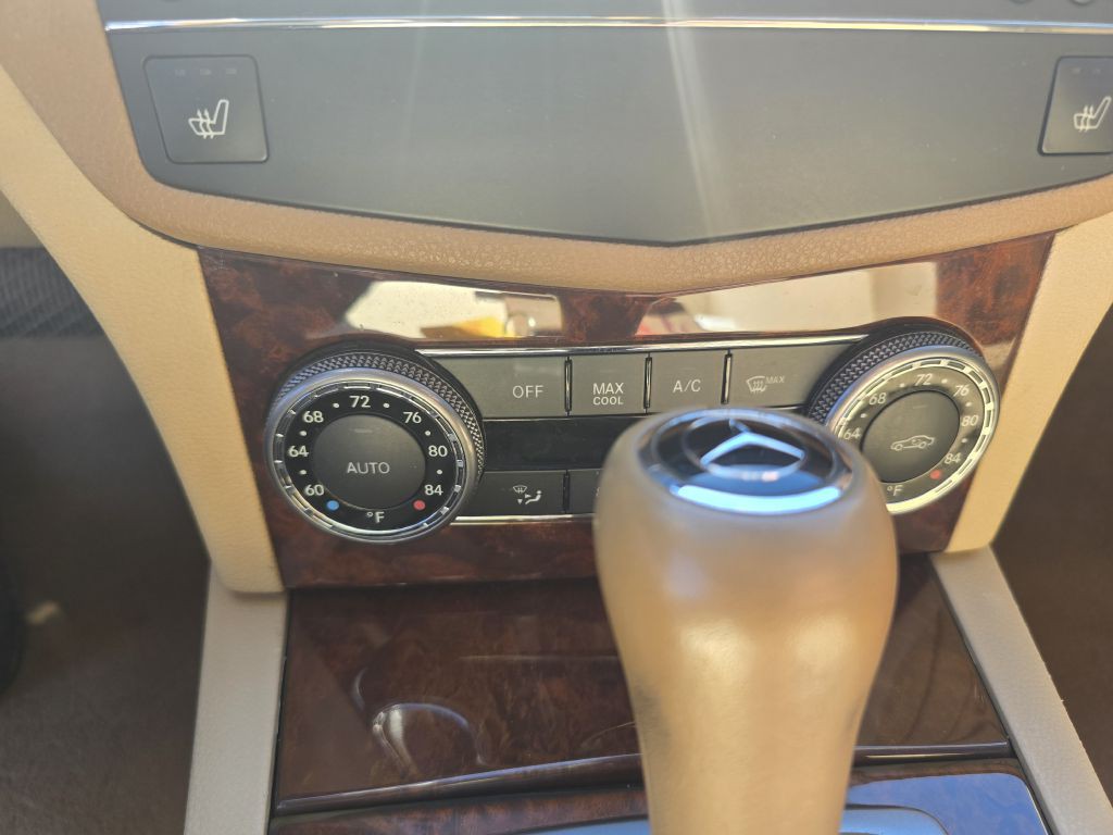2008 Mercedes-Benz C-Class Image 35