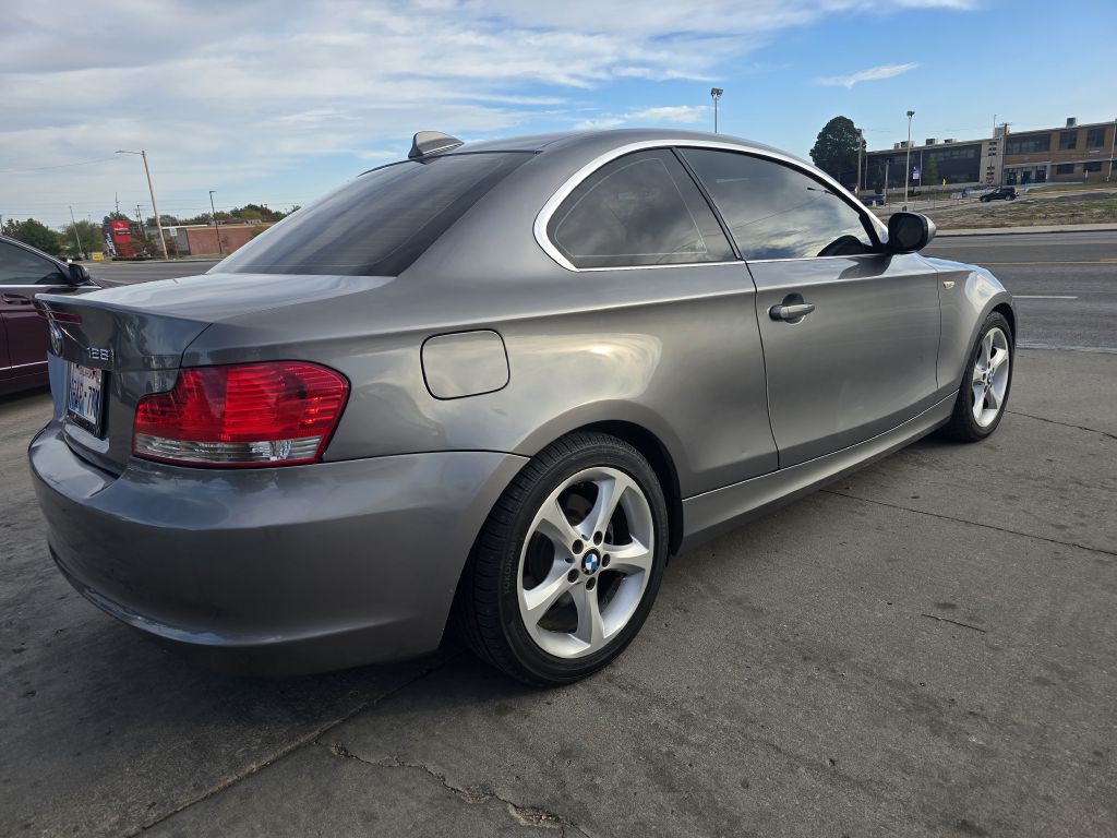 2011 BMW 1 Series Image 3