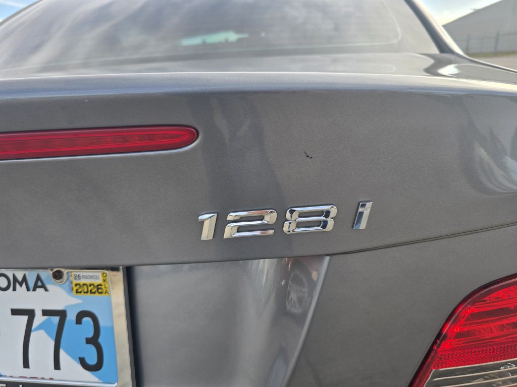 2011 BMW 1 Series Image 5