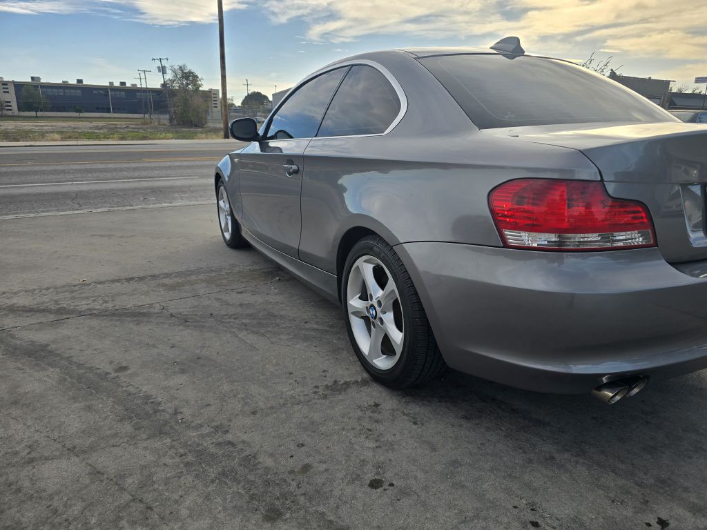 2011 BMW 1 Series Image 6