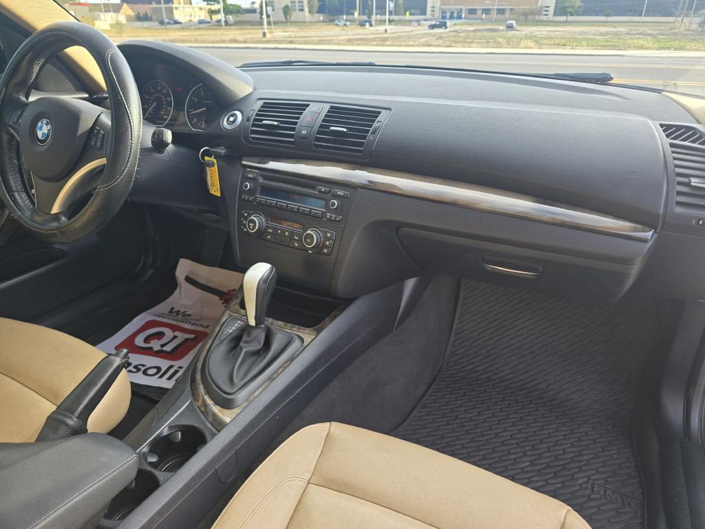 2011 BMW 1 Series Image 21