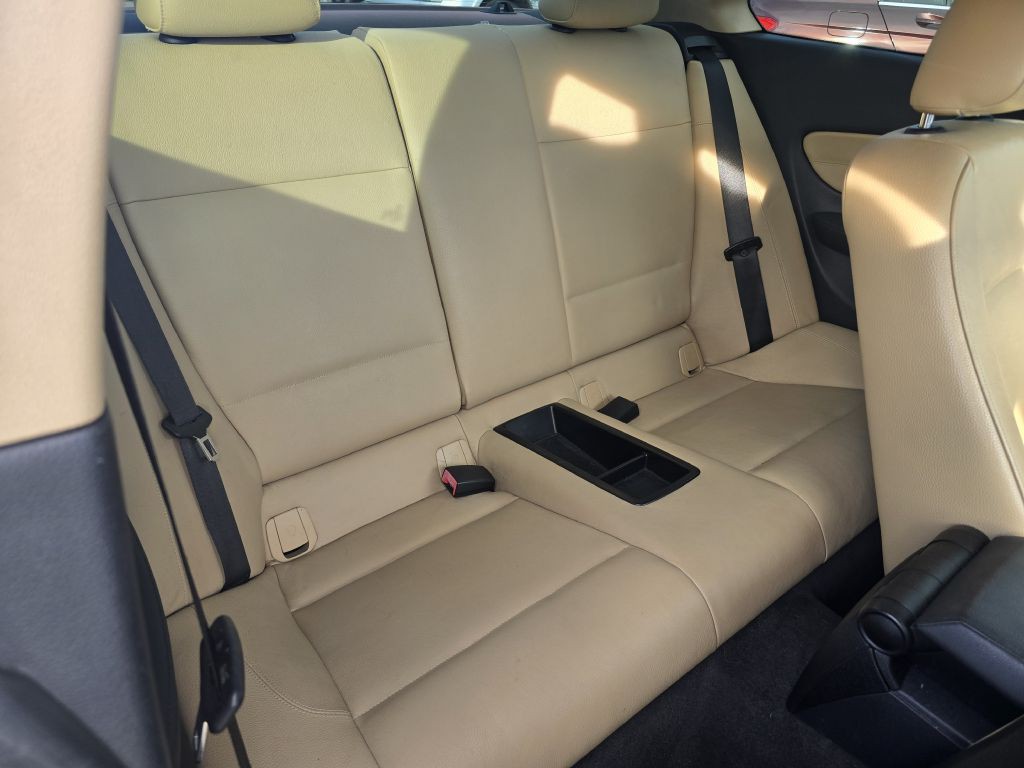 2011 BMW 1 Series Image 22