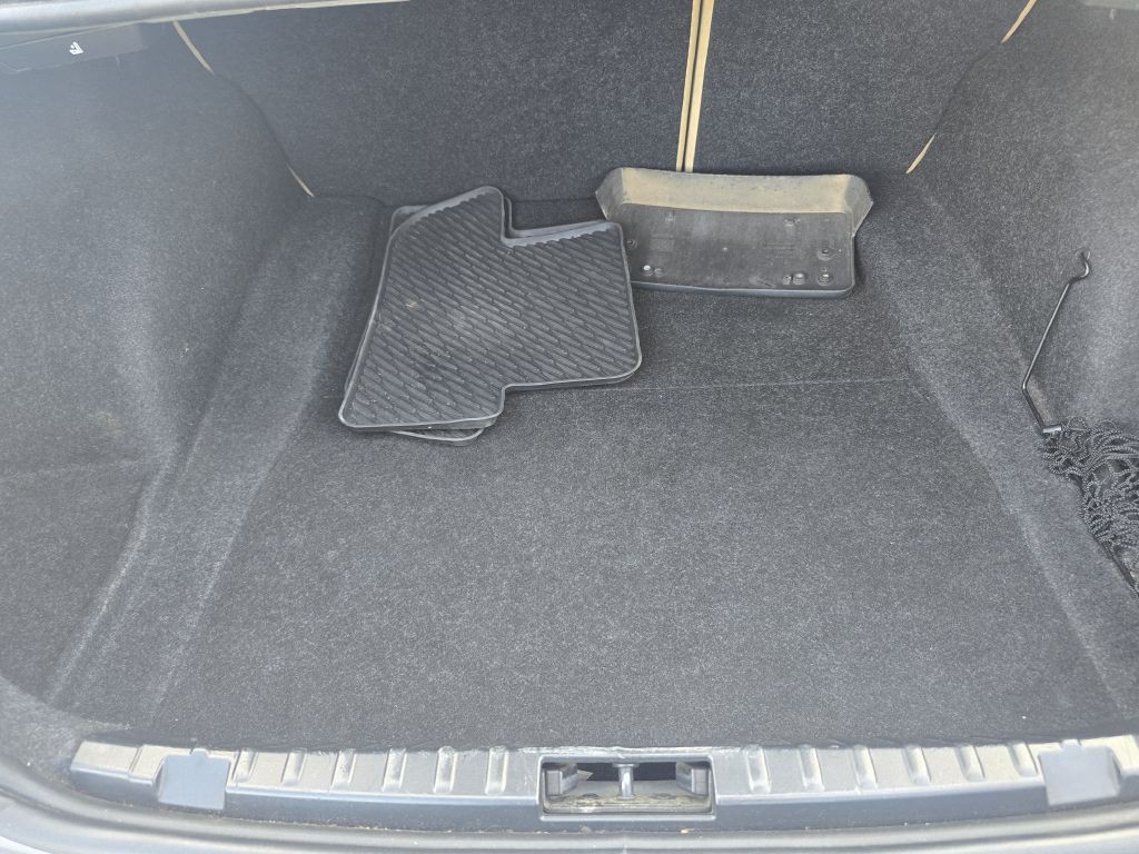 2011 BMW 1 Series Image 23