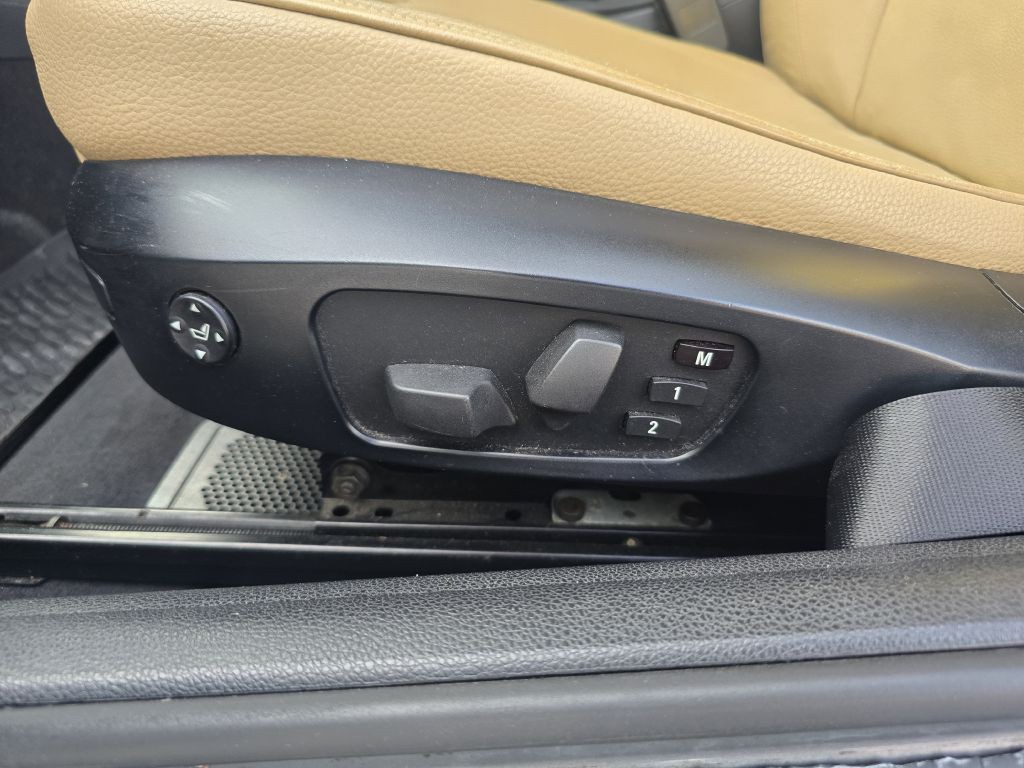 2011 BMW 1 Series Image 27