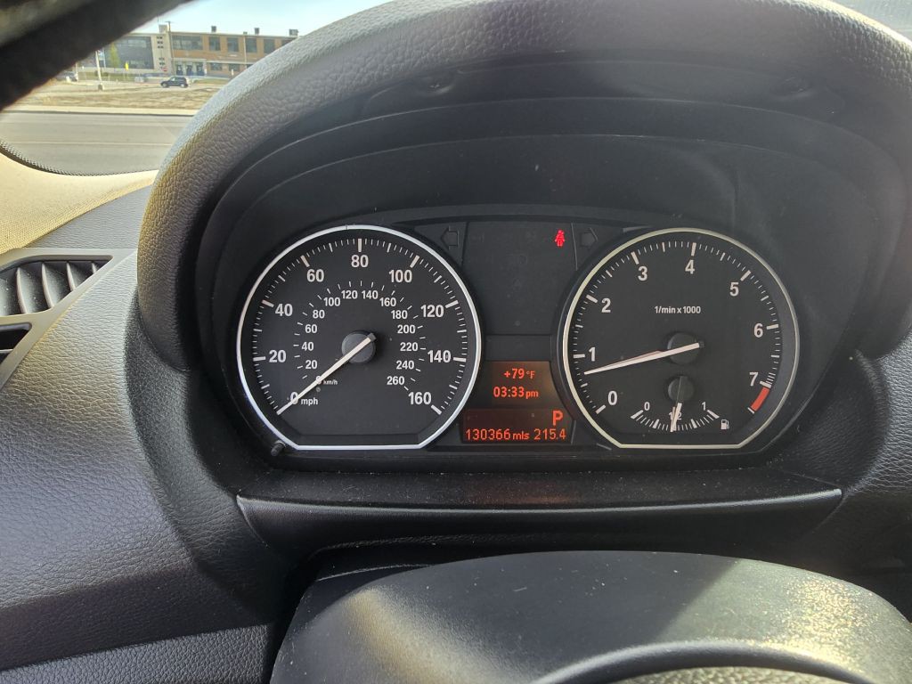 2011 BMW 1 Series Image 33