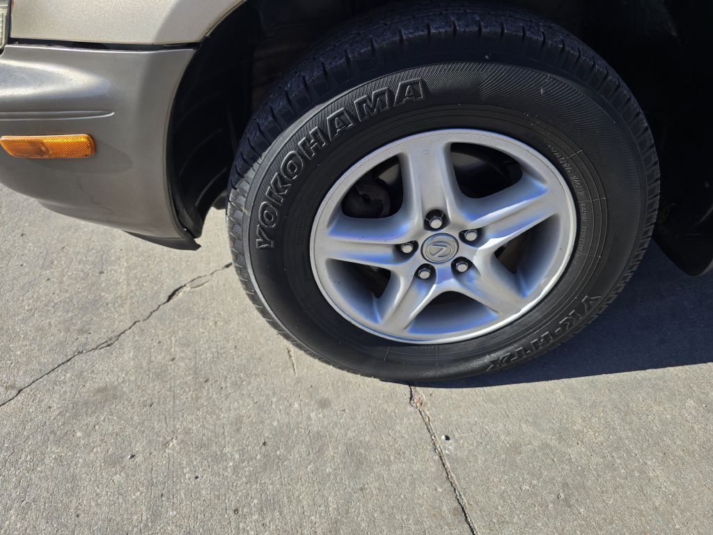 2001 Lexus RX Image 10