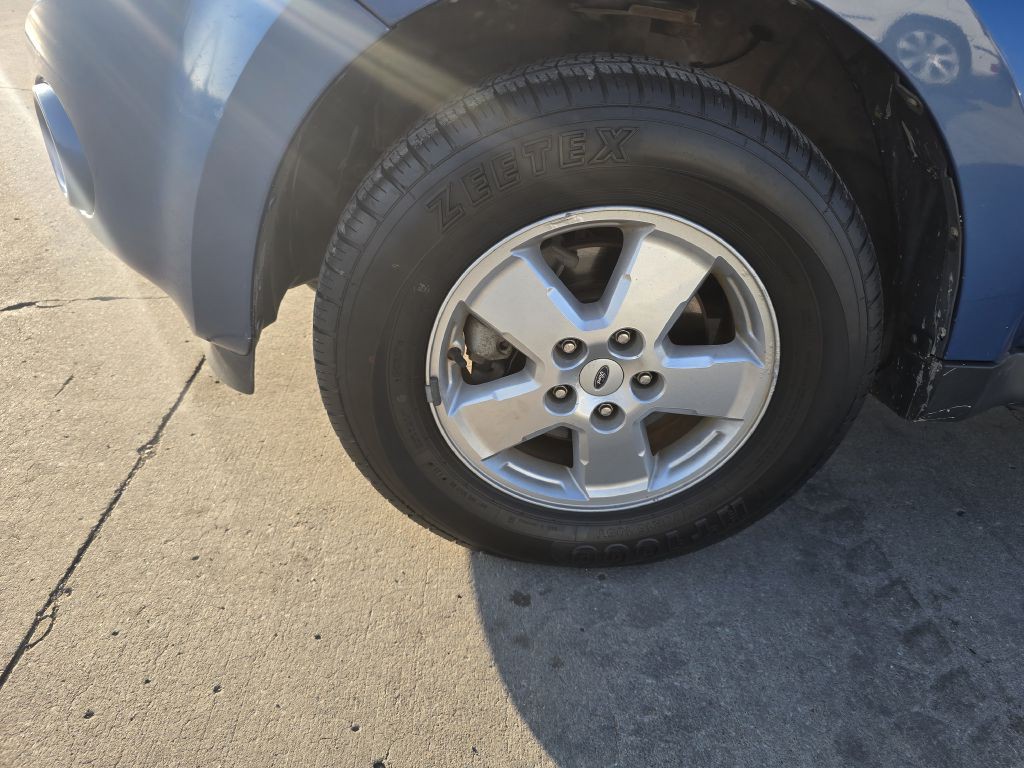 2009 Ford Escape Image 12