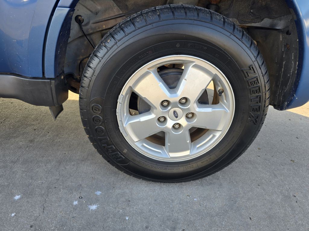 2009 Ford Escape Image 14