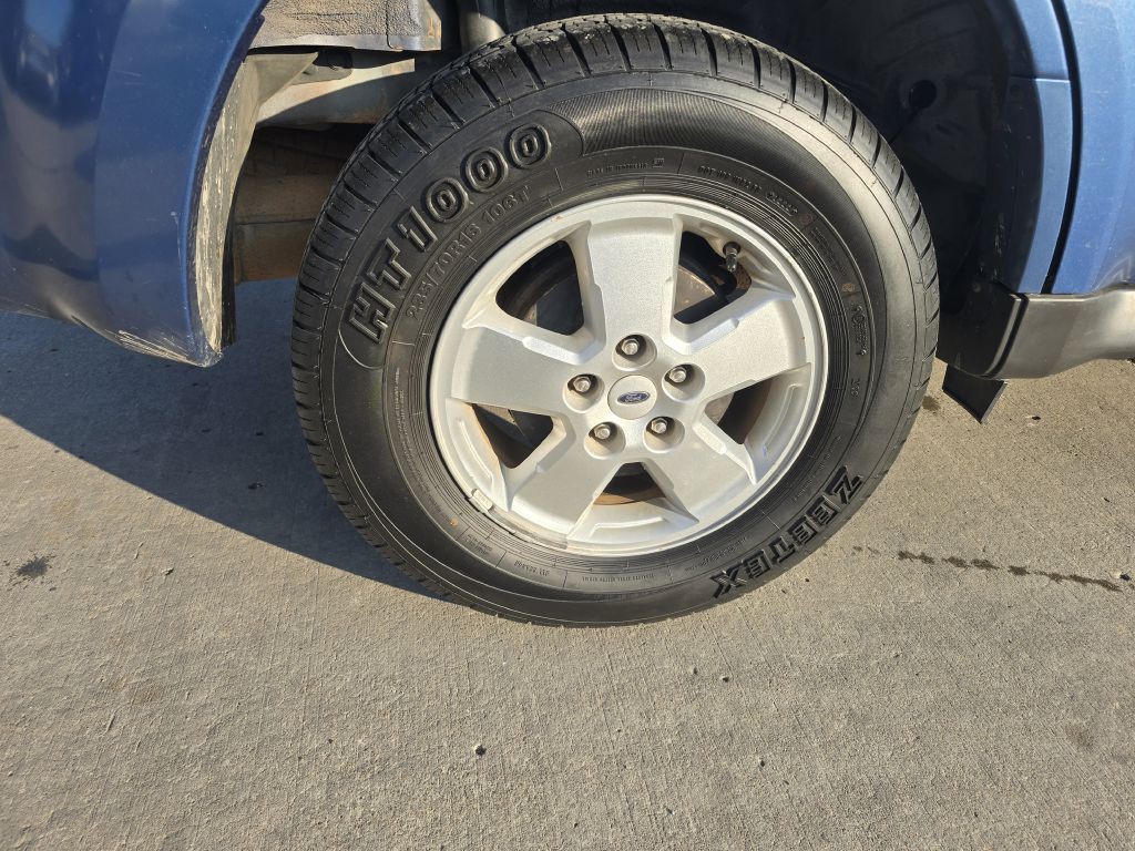 2009 Ford Escape Image 15