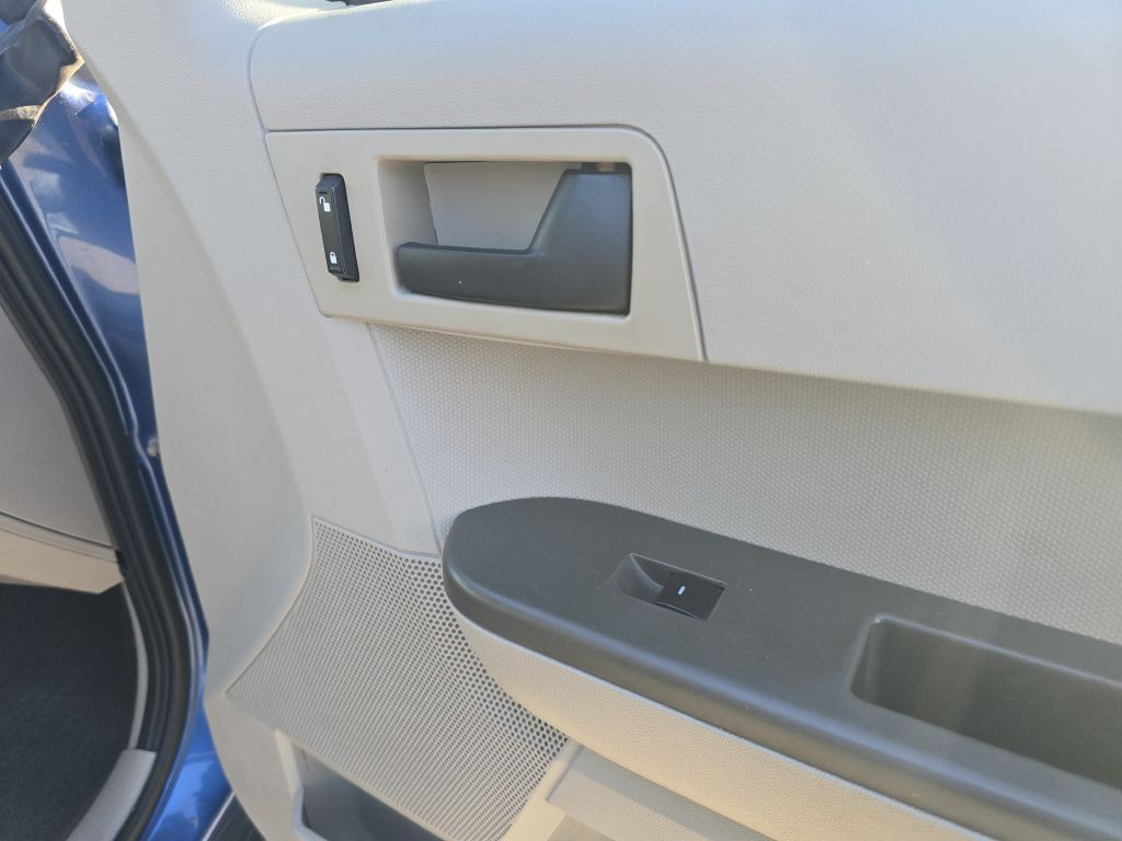 2009 Ford Escape Image 18