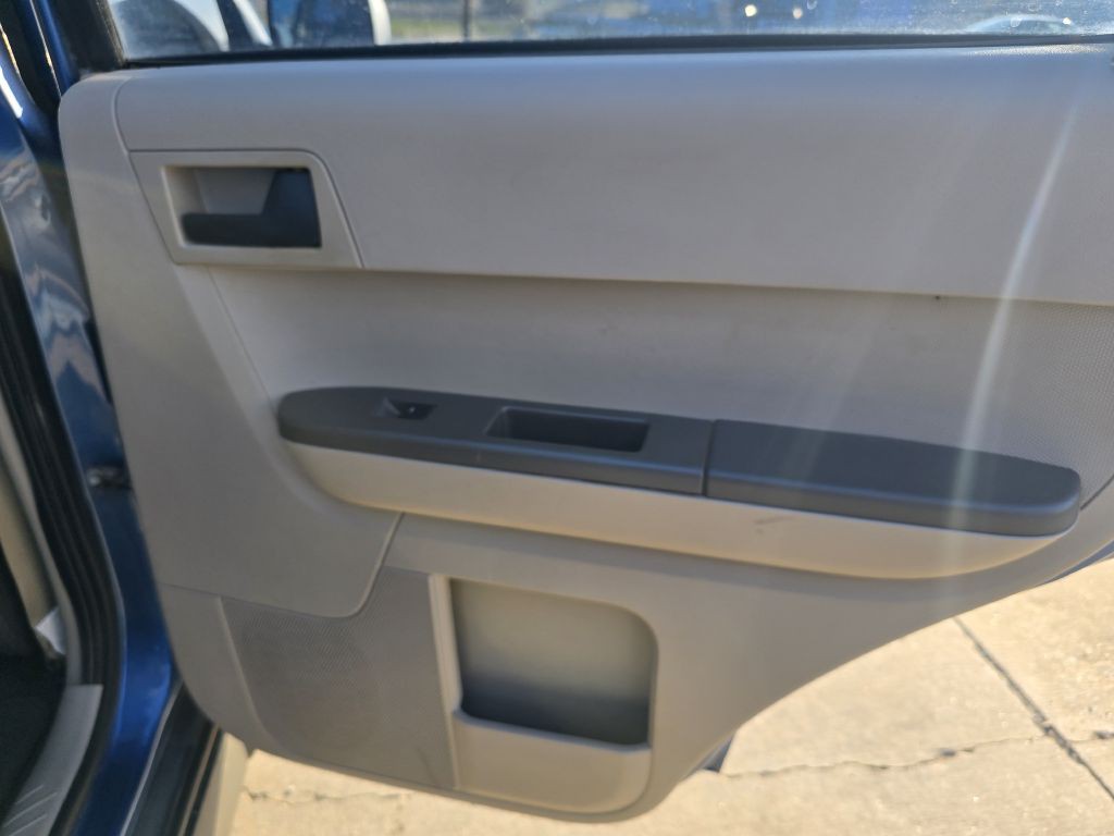 2009 Ford Escape Image 21