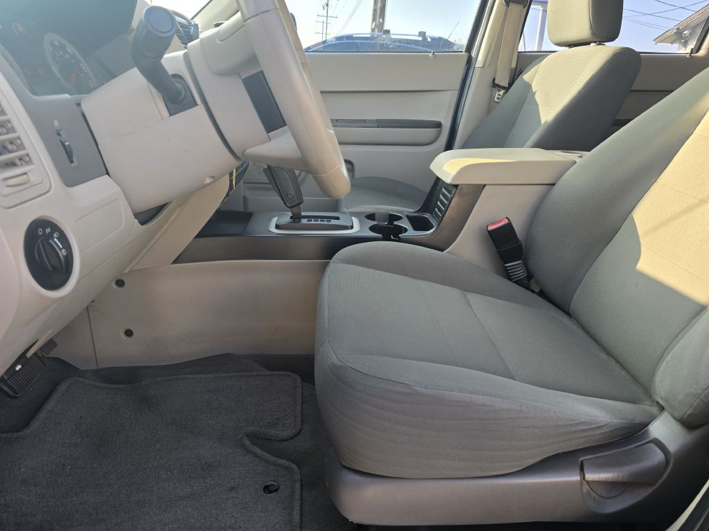 2009 Ford Escape Image 30