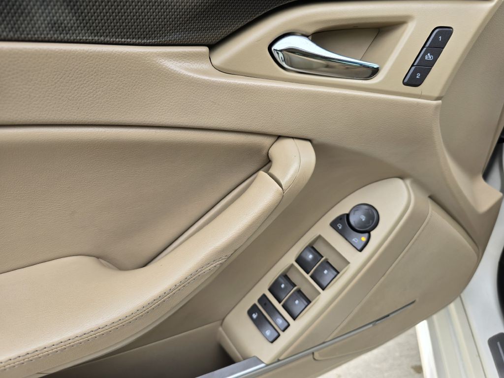 2013 Cadillac CTS Image 30