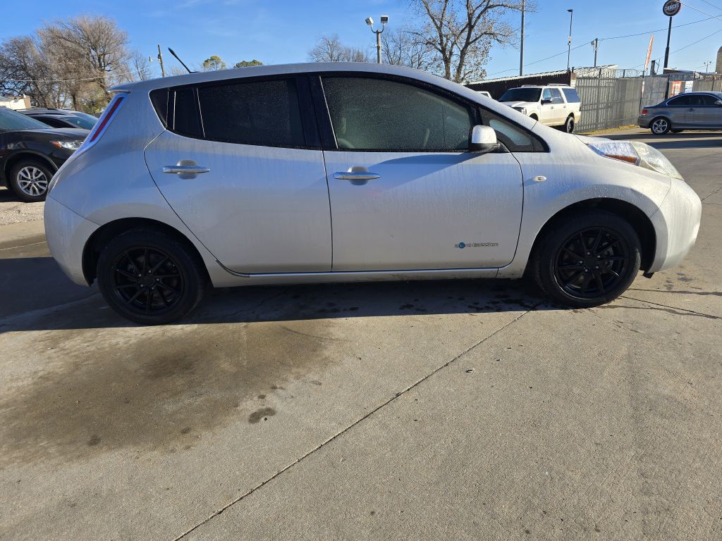 2011 Nissan Leaf Image 2