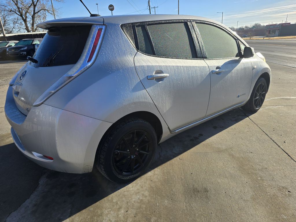 2011 Nissan Leaf Image 3