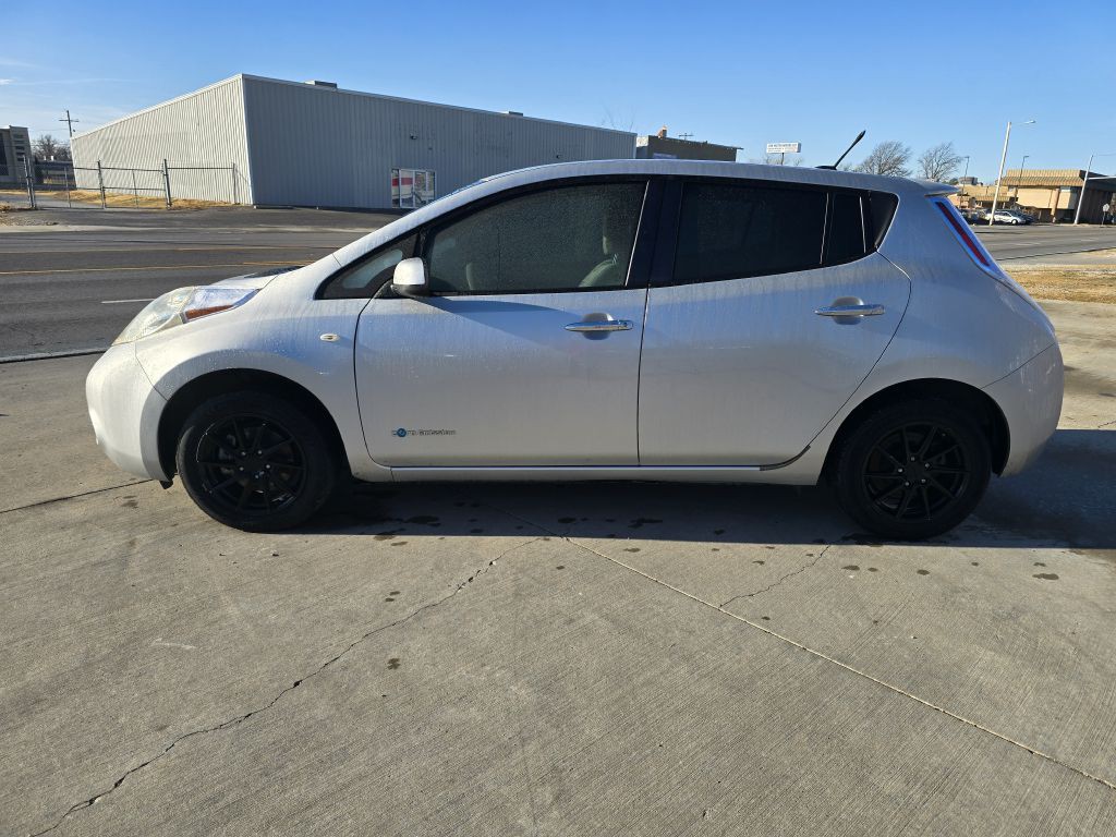 2011 Nissan Leaf Image 8