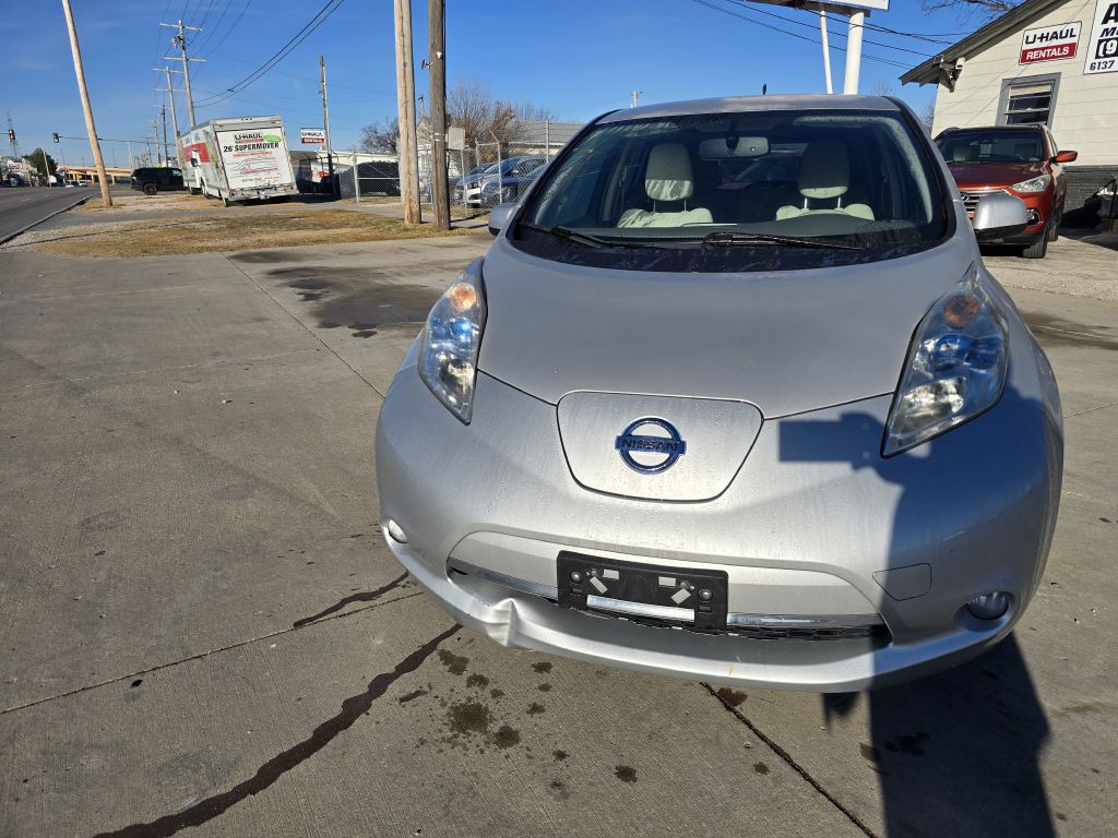 2011 Nissan Leaf Image 10