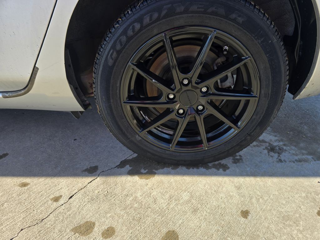 2011 Nissan Leaf Image 13